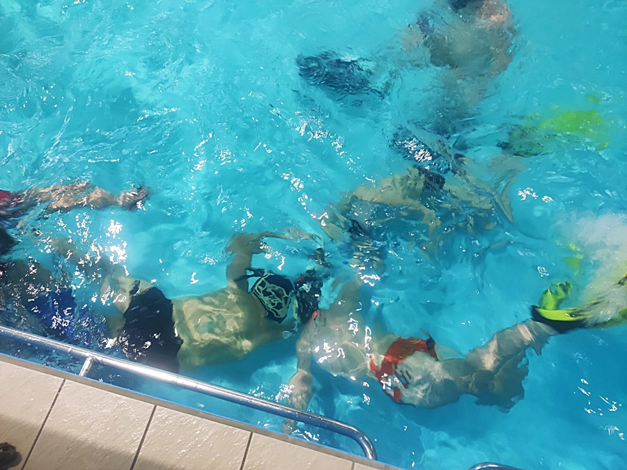 Hokej pod wodą Walenie Siemianowice Śląskie Trening 4 III 2023. Koniec Walenia czyli Amatorska Liga Hokeja Pod Wodą